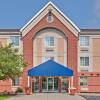 Отель Candlewood Suites East Syracuse - Carrier Circle, an IHG Hotel в Сиракьюсе