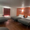 Отель Regal 8 Inn & Suites, фото 20