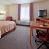 Отель Candlewood Suites Williamsport, an IHG Hotel, фото 4
