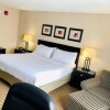 Отель Holiday Inn Express Suites Newmarket, фото 19