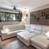 Отель Wolves Den, 3 Bedrooms, Deck, Grill, Hot Tub, WiFi, Sleeps 6, фото 4