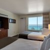 Отель Beach Tower Beachfront Hotel, a By The Sea Resort, фото 5