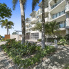 Отель Sunshine Beach Penthouse with Beach Views - Unit 9/21 Park Crescent, Sunshine Beach, фото 1