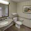 Отель Hampton Inn & Suites Cleveland-Beachwood, фото 20