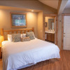 Отель Mt. Oxford Chalet at Creekside Chalets - 2 Br Cabin, фото 4