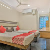 Отель OYO 11428 Hotel Krishna's Residency, фото 4