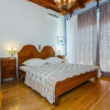 Отель Villa Paladin - Spacious Villa with Pool near Garden Resort - 7 Min walk, фото 8