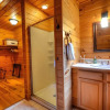 Отель Moonshiner's Hideaway 2 Bedroom Cabin by Redawning, фото 12