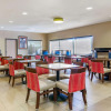Отель Comfort Inn & Suites Kansas City - Northeast, фото 26
