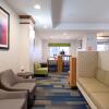 Отель Holiday Inn Express & Suites Brookings, an IHG Hotel, фото 2