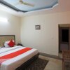 Отель Ashoka Inn by OYO Rooms в Нойде