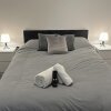 Отель Modern 2 Bed Near Turf Moor Football Stadium, фото 3