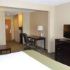 Отель Holiday Inn Express Hotel And Suites Bloomington West, фото 28