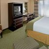 Отель Holiday Inn Express La Grange, фото 33