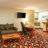 Отель Quality Inn & Suites Kansas City I-435N Near Sports Complex, фото 9