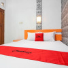 Отель RedDoorz Plus near Hartono Mall, фото 7