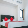 Отель OYO 3438 Pasir Padi Inn Syariah, фото 23