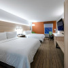 Отель Holiday Inn Express Hotel & Suites Petersburg-Dinwiddie, an IHG Hotel, фото 3