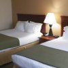 Отель Holiday Inn Express Hotel & Suites FOREST, фото 5