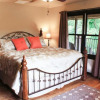 Отель Hidden Meadows B&B, фото 4