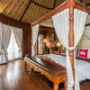 Отель ZenRooms Umalas Dukuh Indah, фото 12