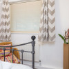 Отель Stylish 2 Bed Flat 5 Minutes From Paddington, фото 12