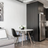 Отель Black Walnut - Modern 1 BDR in Downtown, фото 7