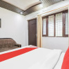 Отель OYO Flagship 86242 Aum Hotel, фото 3