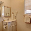 Отель Island 57 2 Bedroom Condo, фото 8