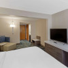 Отель Comfort Inn & Suites Greenville Near Convention Center, фото 6