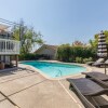 Отель The Green House by AvantStay Spacious Entertainers Home Close to Wineries Pool Fitness Room, фото 23