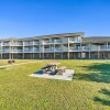 Отель Oak Island Beachfront Condo w/ Community Pool, фото 19