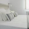 Отель The Best Location!!. 8pax. 3BD & 2bth. Reina Sofia II, фото 2
