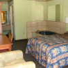 Отель Benbrook Inn & Suites, фото 2