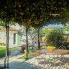 Отель Spacious Holiday Home in Vaison-La-Romaine with Garden в Везон-ла-Ромене