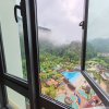 Отель Mountain & Theme Park Views' Cozy Suite, фото 8