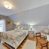 Отель Adorable And Updated In The Heart Of Freeport 3 Bedroom Home, фото 21