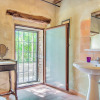 Отель Secluded Holiday Home in Perugia With Swimming Pool, фото 9