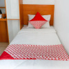 Отель OYO 2199 Mandiri Guest House Syariah, фото 2