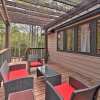 Отель Modern Broken Bow Cabin: Large Deck, BBQ & Pergola, фото 17