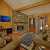 Отель Bear Creek - 2 Br Cabin, фото 1