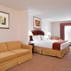 Отель Holiday Inn Express & Suites Detroit - Farmington Hills, an IHG Hotel, фото 6