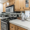 Отель Cozy Minium In Quiet Gated Community In Palm Beach Lakes 2 Bedroom Condo by Redawning, фото 11