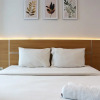 Отель Elegant And Comfy Studio At Tamansari Iswara Apartment, фото 5
