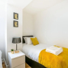 Отель Skyvillion - Tower Point Enfield 2bed Wbalcony, фото 2