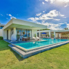 Отель Stunning Beachfront 6br Villa W Largest Pool, фото 17