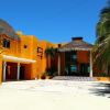Отель Uinic Chay Luxury Ocean Front Villa, фото 1