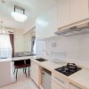 Отель Restful And Comfy 2Br At Sky House Bsd Apartment By Tarvelio, фото 12