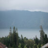 Отель de danau lake view в Батурити