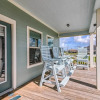 Отель Crystal Beach Family Retreat: Walk to the Shore!, фото 14